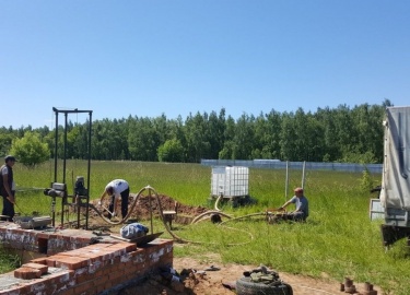 Что такое бурение скважин. Особенности бурения скважин на воду. Оборудование для бурения скважин на воду.
